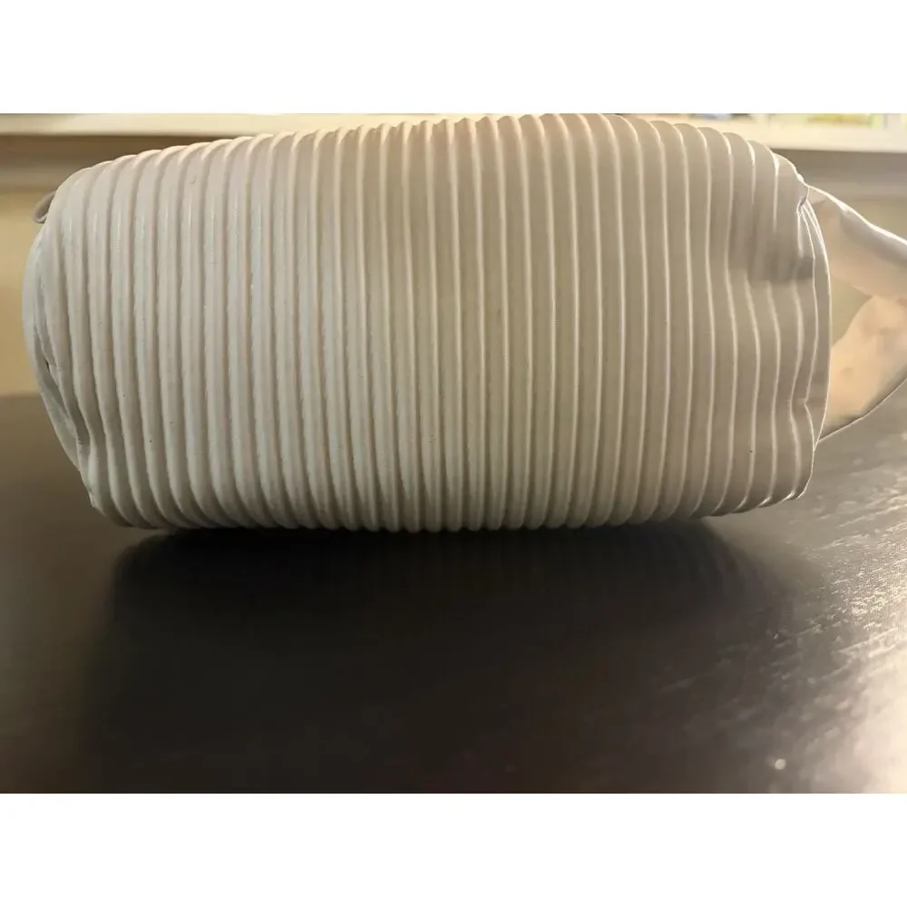 Lysoca White Pleated Cosmetic Bag Makeup Pouch Zip Case